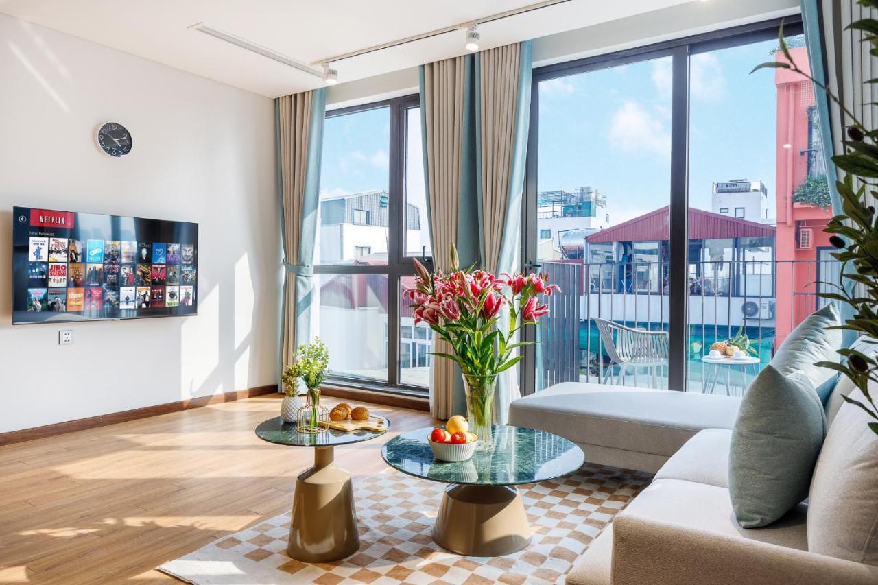 Margaery Boutique & Skyon9 Rooftop Bar 4*